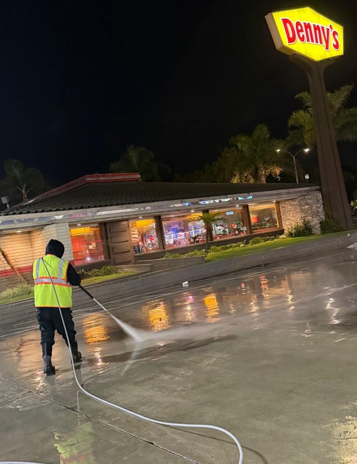 Restaurant or food-service exterior pressure washing